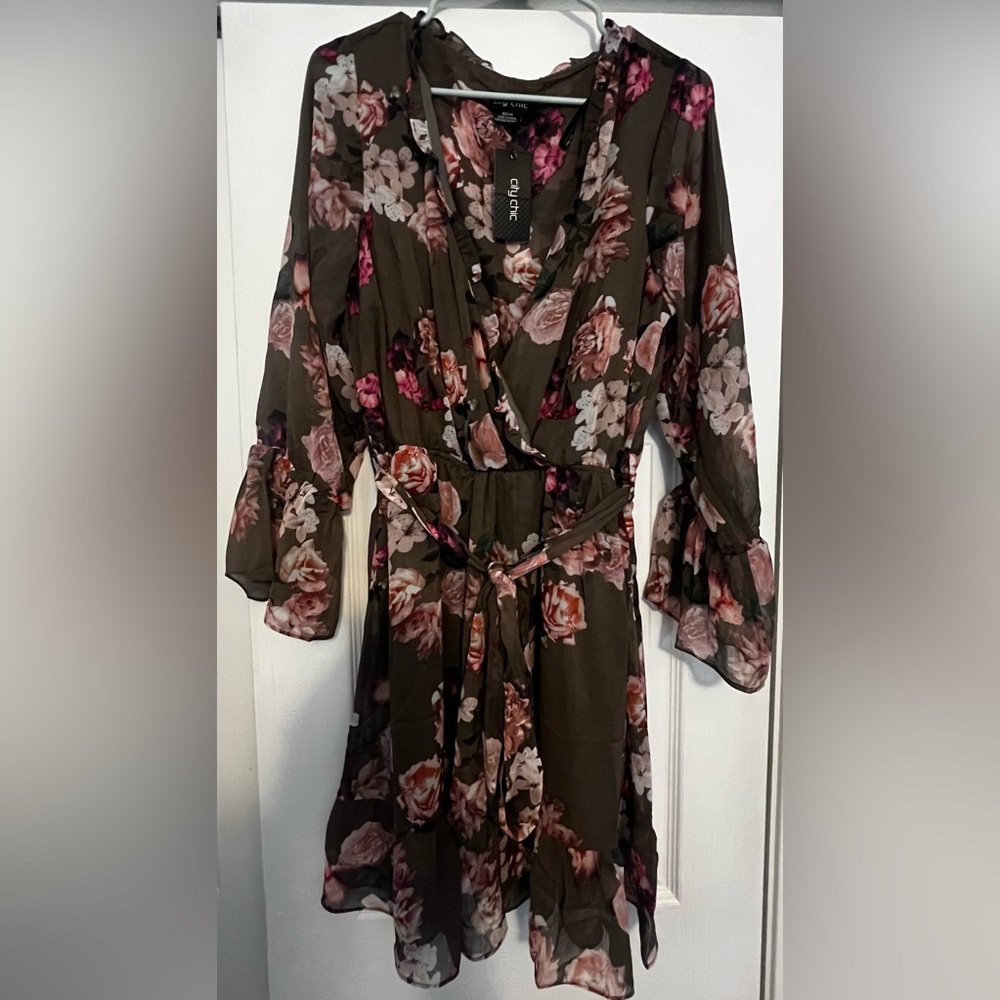 Chic Women's Floral Dress - olive floral